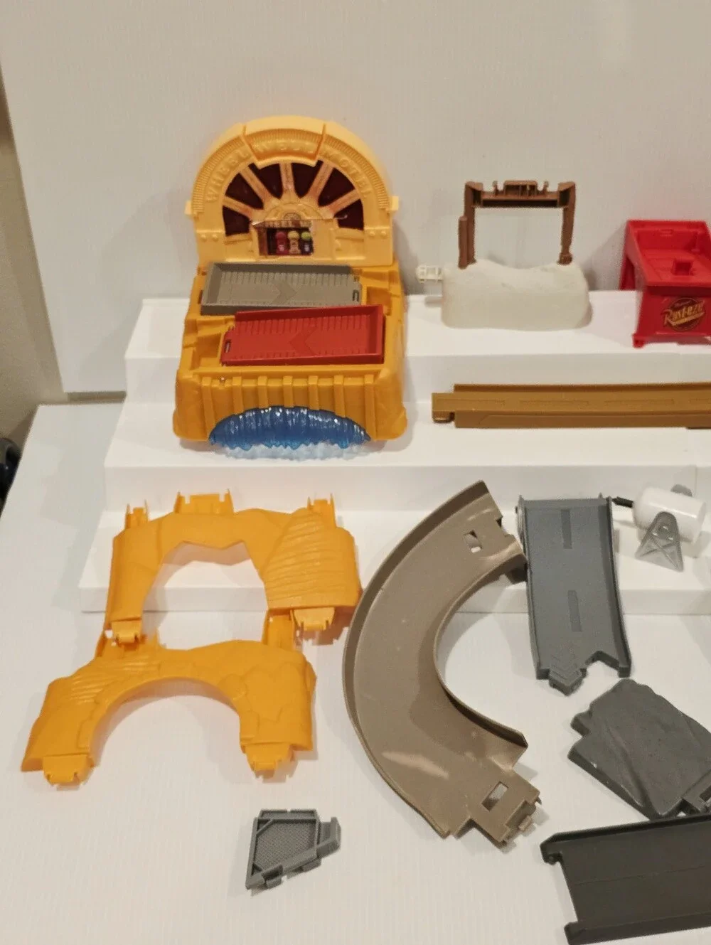 Disney Pixar Cars Playset Replacement Parts Set